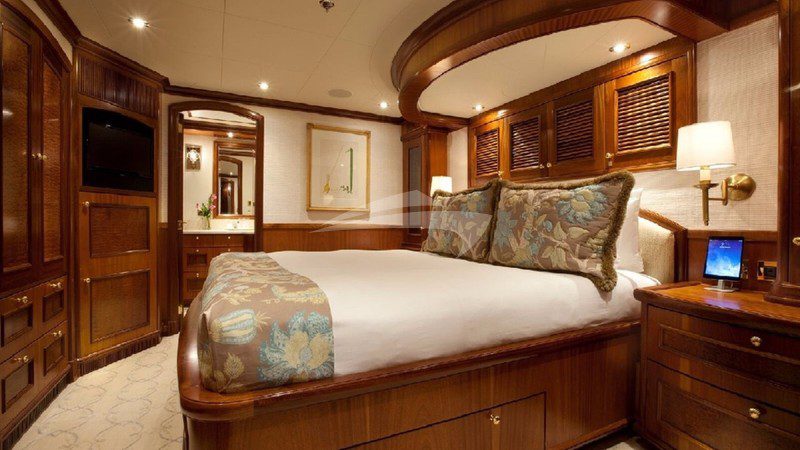 Luxury Yacht Charters - Bedroom