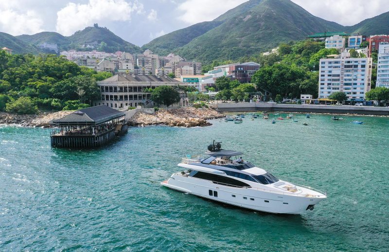 Le superyacht Sanlorenzo SL78 à Hong Kong