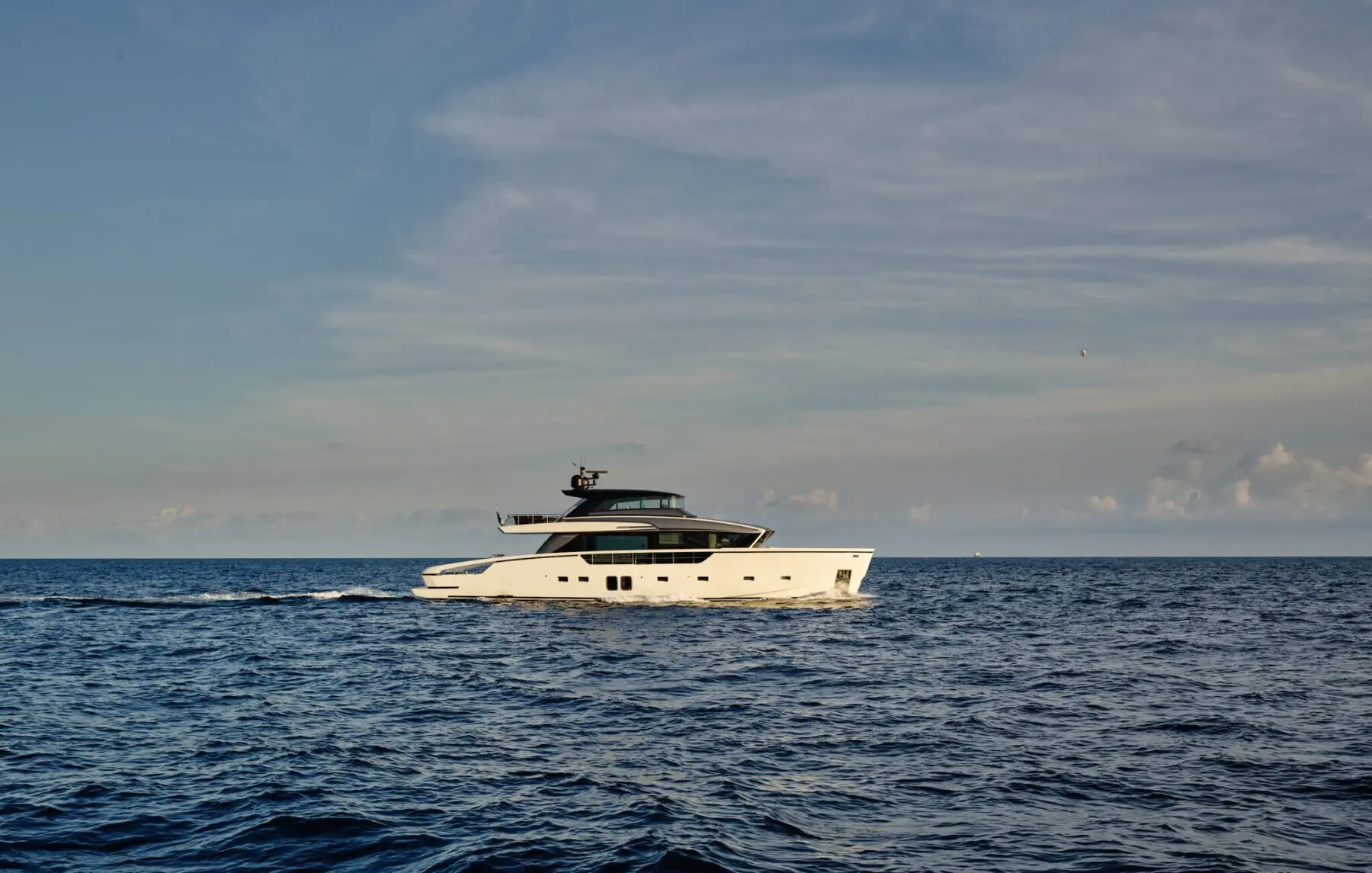 Simpson Marine - Sanlorenzo SX88 – LUAR